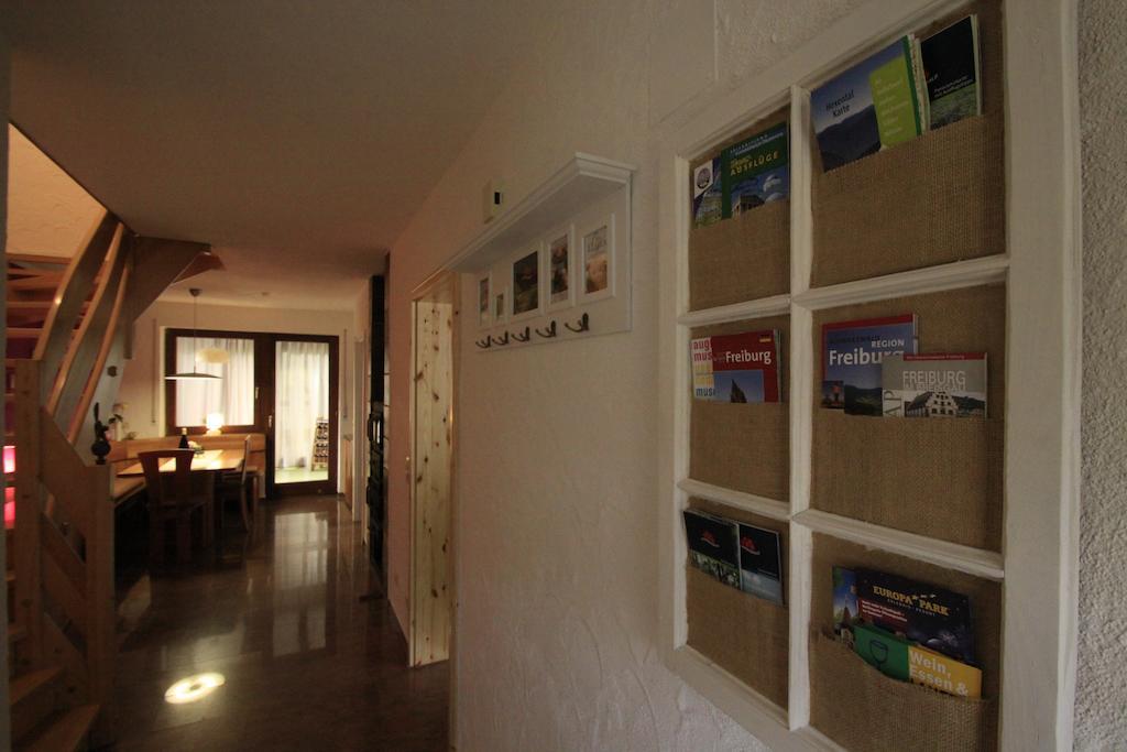 Luxus Appartement Schwarzwald Bei Freiburg 4 Schlafzimmer Sauna Sölden Habitación foto